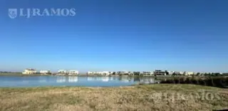 Hermoso Terreno en Venta Costas a la LAGUNA, a metros de Laguna Central PG A foto 1