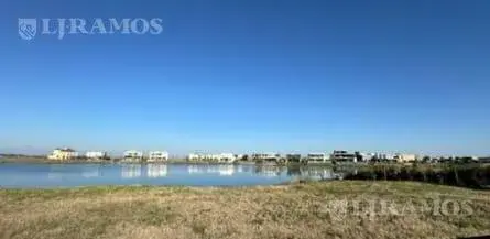 Hermoso Terreno en Venta Costas a la LAGUNA, a metros de Laguna Central PG A