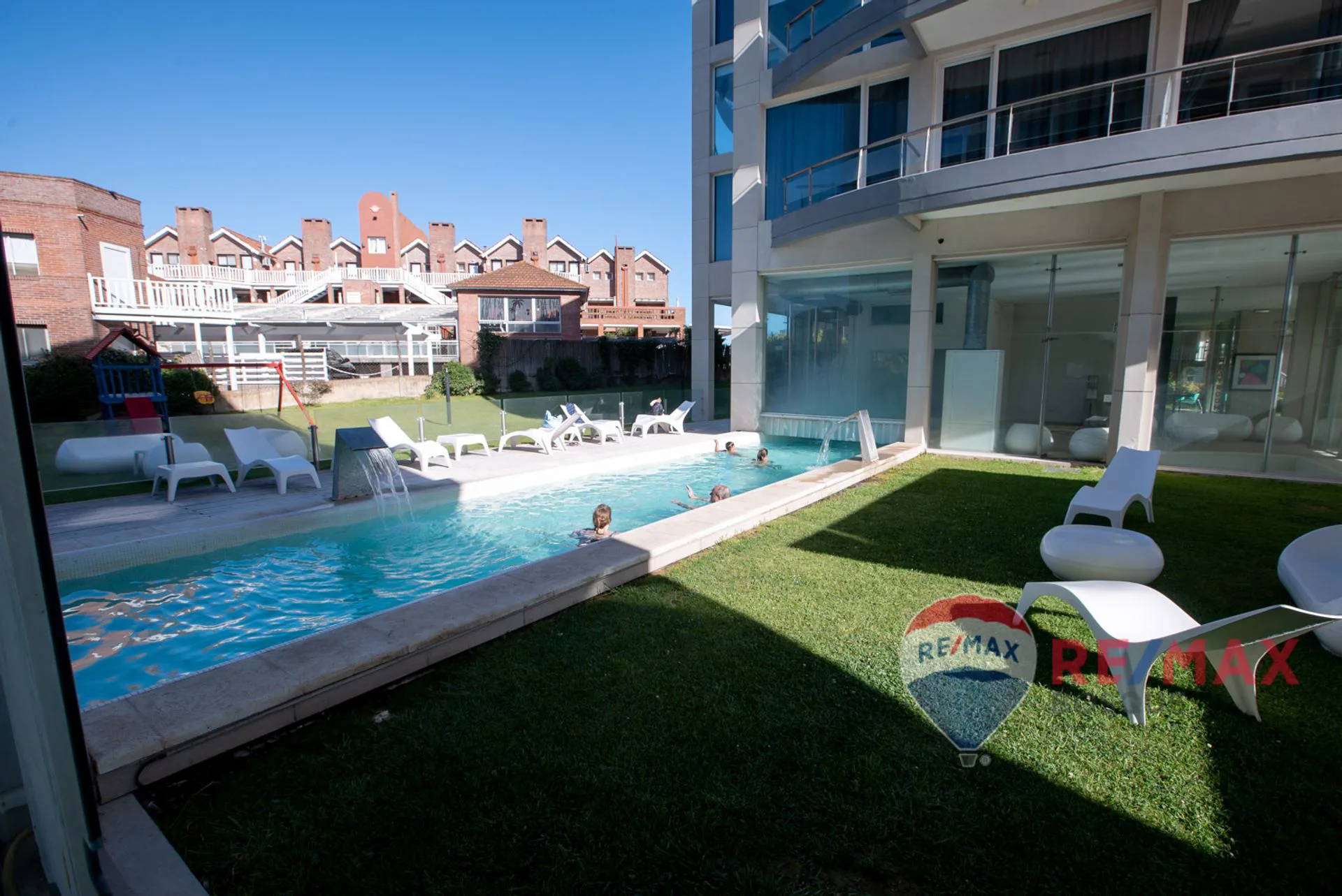 VENTA DEPARTAMENTO  CARILO a 50 mts DEL MAR