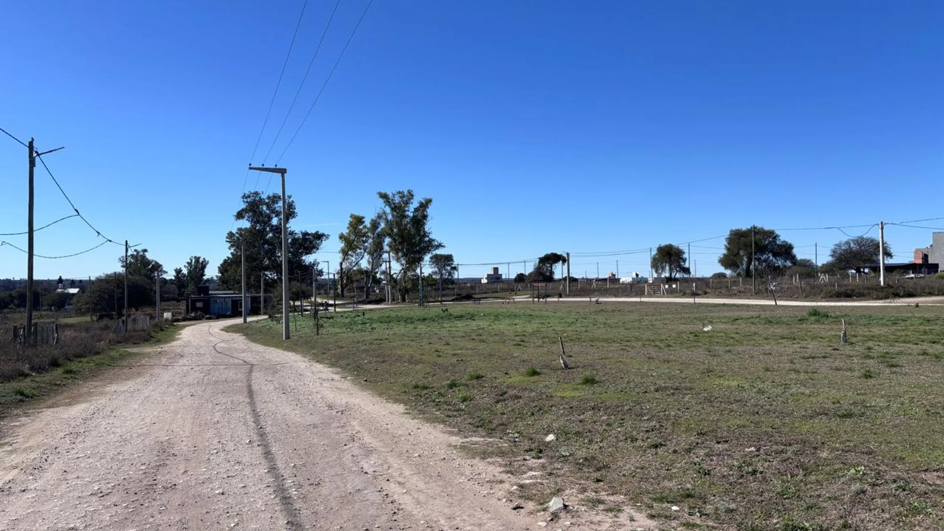 VENTA TERRENO 300M2 LOMAS DE ANISACATE foto 4