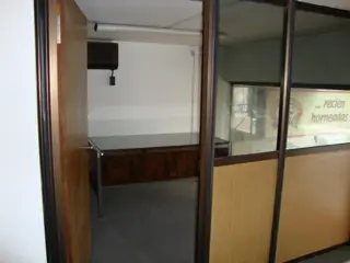 Importante local comercial en esquina, zona céntrica foto 1
