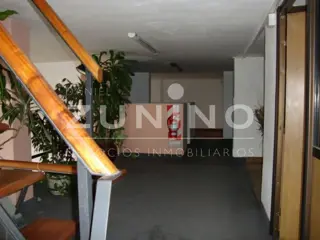 Importante local comercial en esquina, zona céntrica foto 3