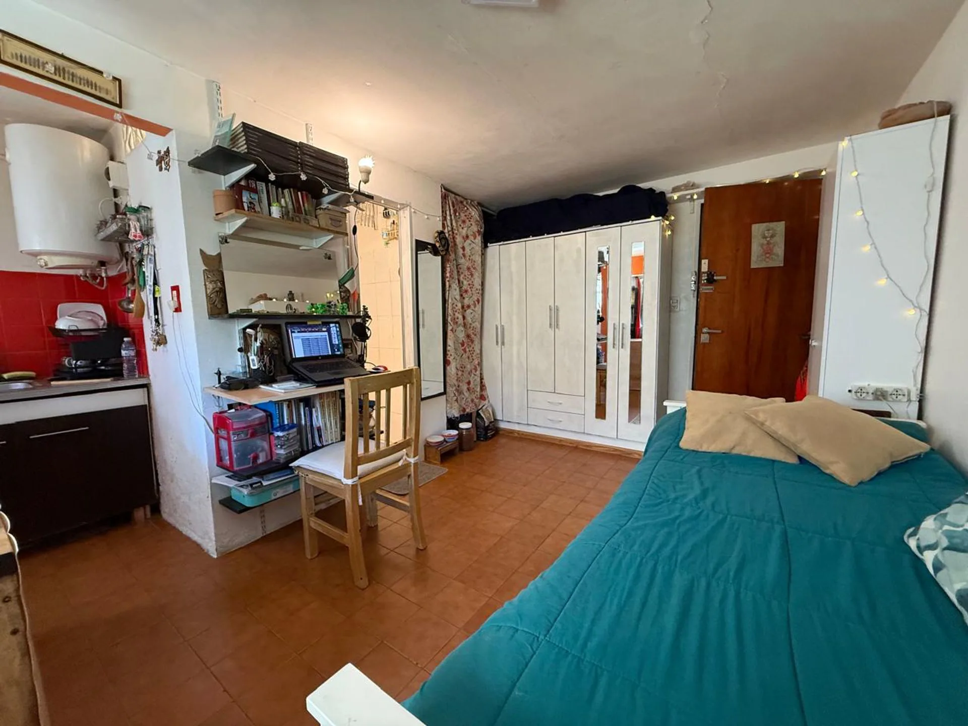 VENTA MONOAMBIENTE ALMAGRO FRENTE 1 PISO ESCALERA foto 4