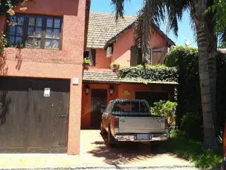 Chalet a 50m av. Sta Rosa foto 1