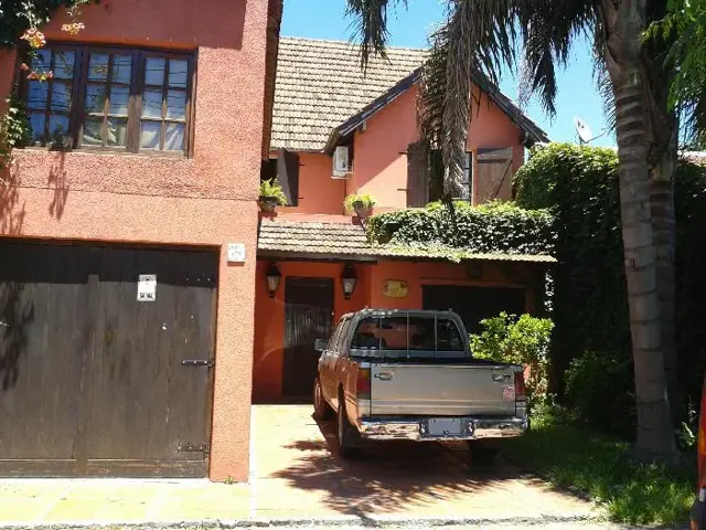 Chalet a 50m av. Sta Rosa