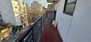 SE VENDE DPTO 2 AMB. AL FRENTE CON BALCON foto 1