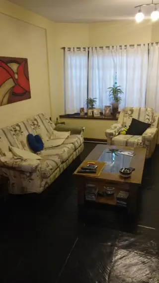 SE VENDE EXCELENTE DUPLEX EN 3 PLANTAS EN FLORIDA O. foto 1