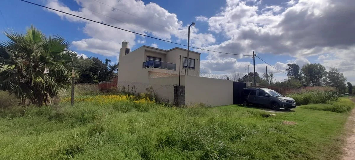 CASA VENTA GENERAL RODRIGUEZ 4 DOR. PILETA QUINCHO foto 4