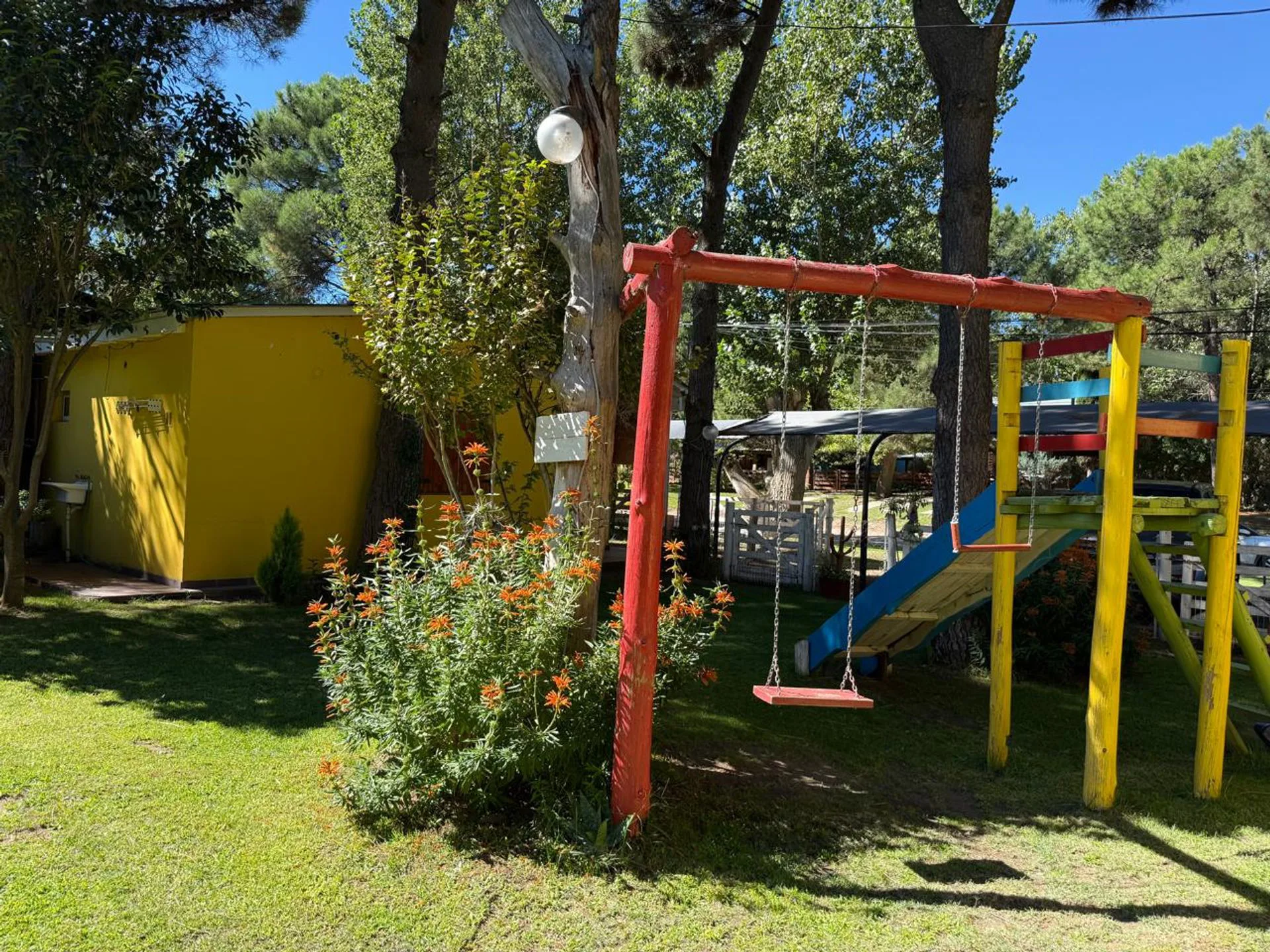 COMPLEJO DE CABAÑAS EN MONTE HERMOSO. foto 5