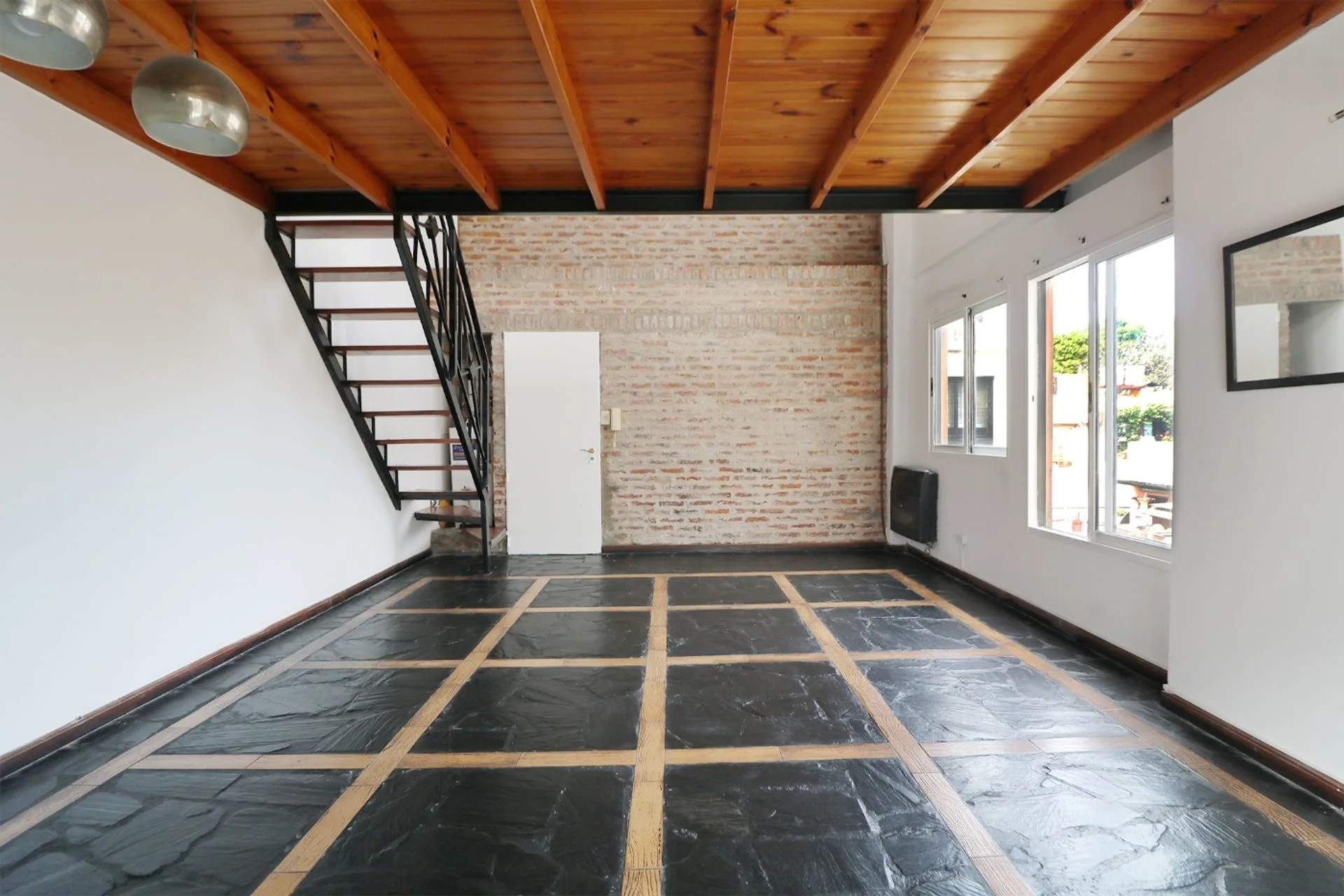 Excelente PH 2amb. tipo Loft con Terraza propia foto 4