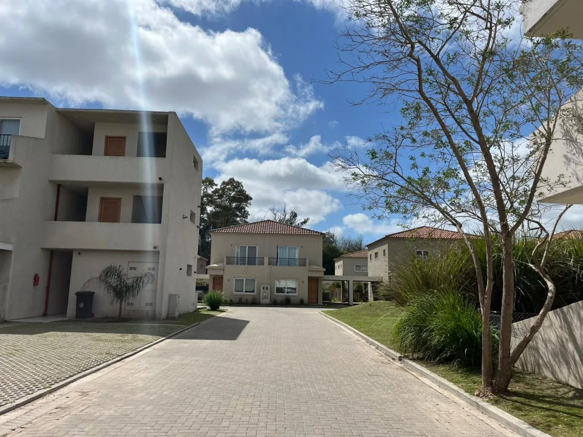 DEPTO LOFT EN VENTA EN SARAVI VILLAGE, PILAR KM 47 foto 2