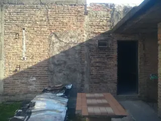 VENDO EN PASO DEL REY SOBRE DASTUGE 2 LOCALES CON VIVIENDA foto 4