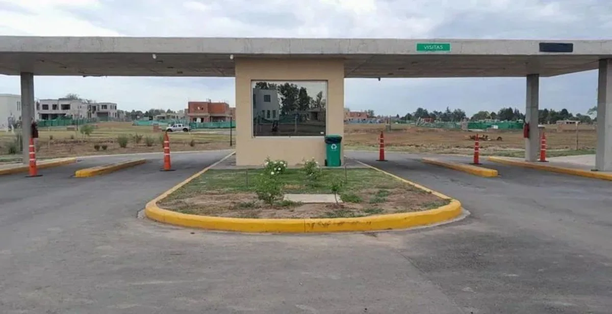 VENTA LOTE PILAR DEL ESTE BARRIO SANTA ELISA foto 2