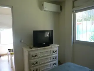 Excelente Departamento en Pinamar, a 30 mts del mar, con jardín y parrilla foto 4