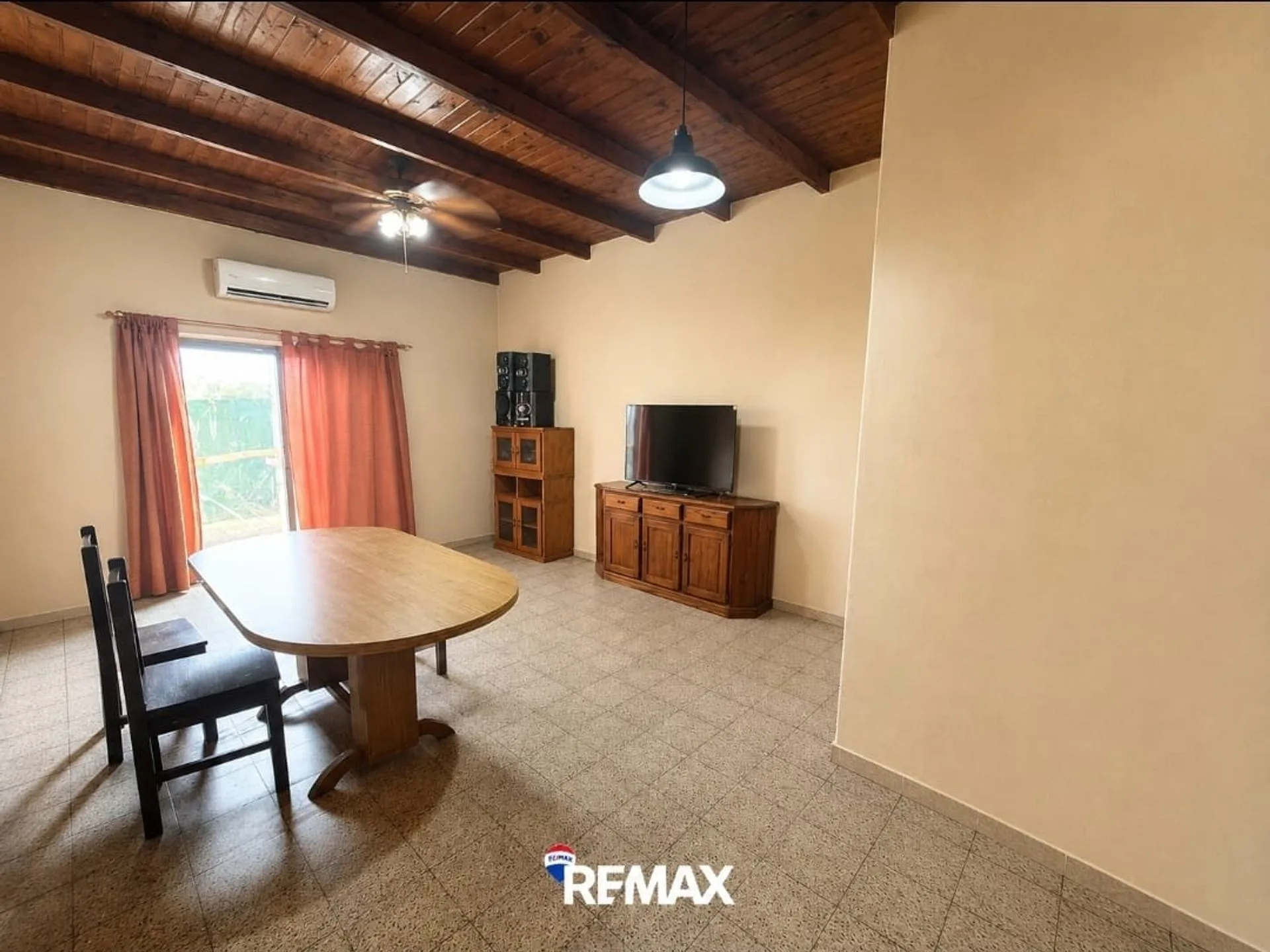 VENTA CASA 3 DOR. EN ALTOS CON LOCAL Y GALPON foto 2
