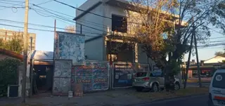 CASTELAR VENTA DE 3 DEPARTAMENTOS + 6 LOCALES foto 1