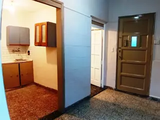 VILLA LUGANO DEPTO TIPO CASA PH EN VENTA 2 y 1/2 AMBIENTES PATIO LAVADERO EN PTA. BAJA SIN EXPENSAS foto 4