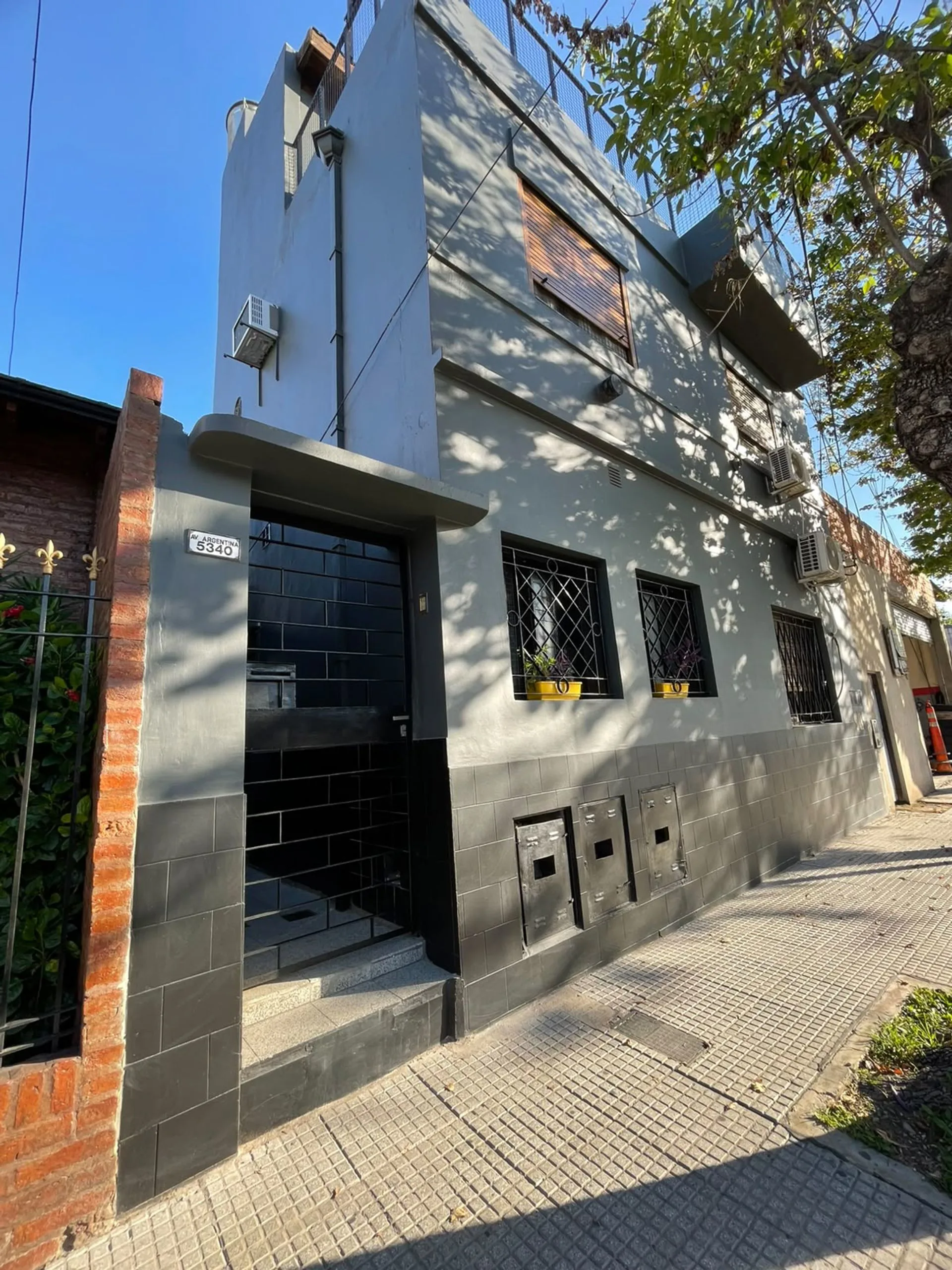 VENTA PH 4 amb LUGANO  DOBLE TERRAZA a REFACCIONAR foto 2