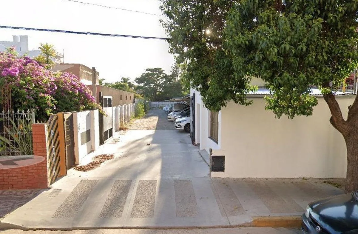 SE VENDE PLAYA CÉNTRICA + DEPTO CON RENTA MENSUAL foto 5