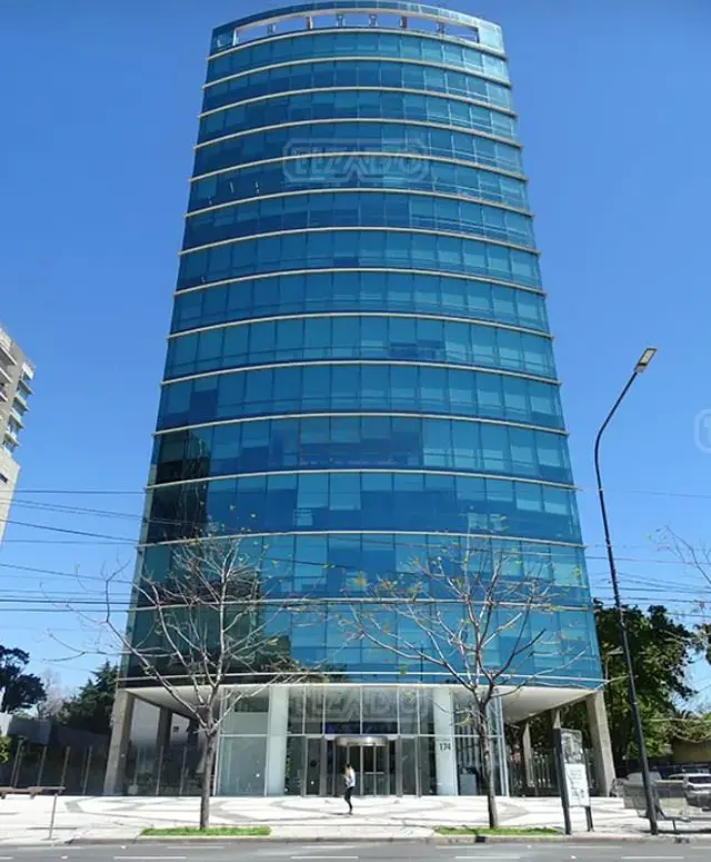Av del Libertador 100