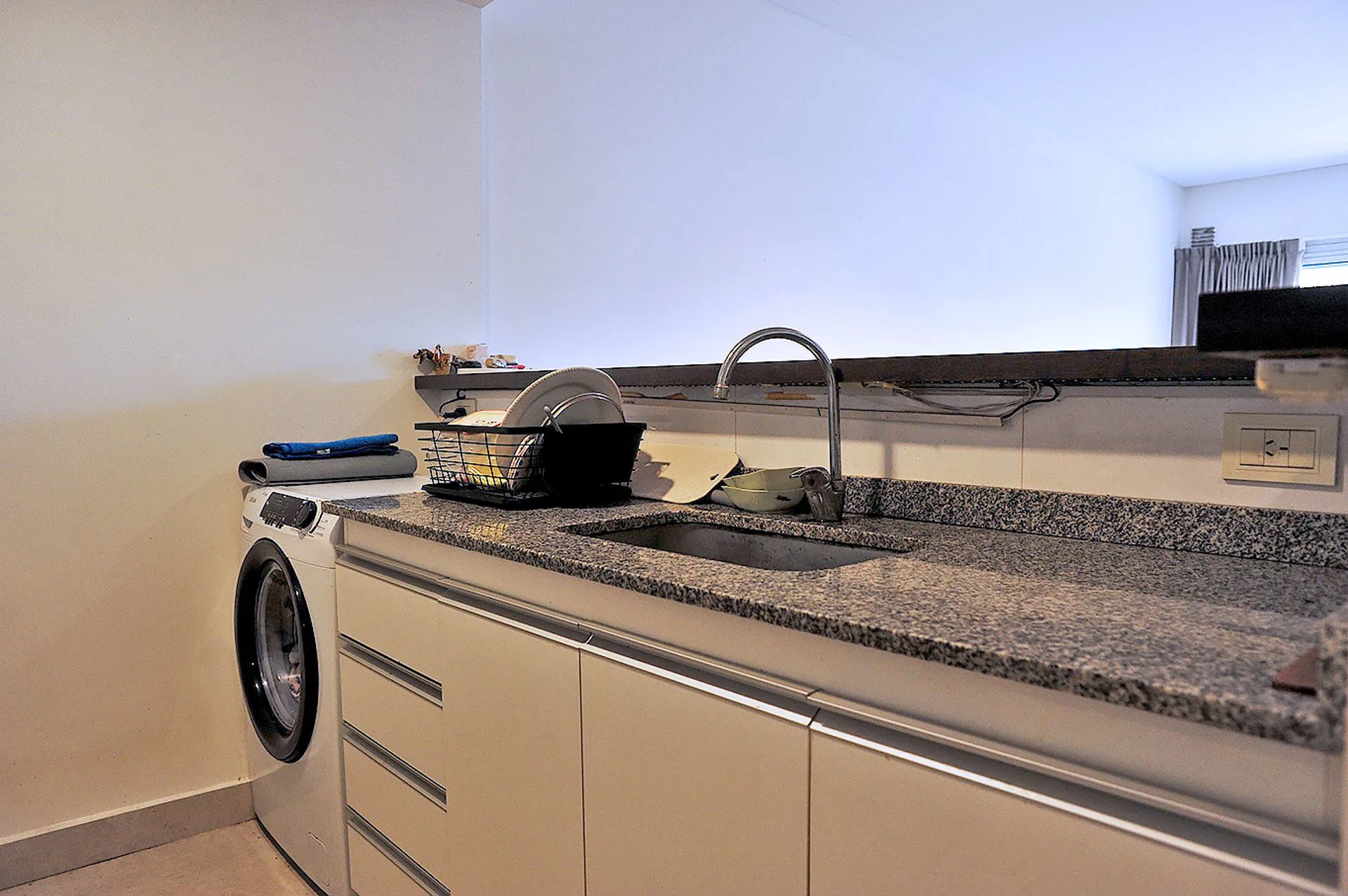 Venta Monoambiente con balcón y amenities Urquiza foto 5