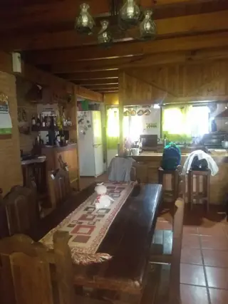 Excelente Propiedad de 4 Ambientes Zona el Triangulo Cochera doble cubierta foto 5