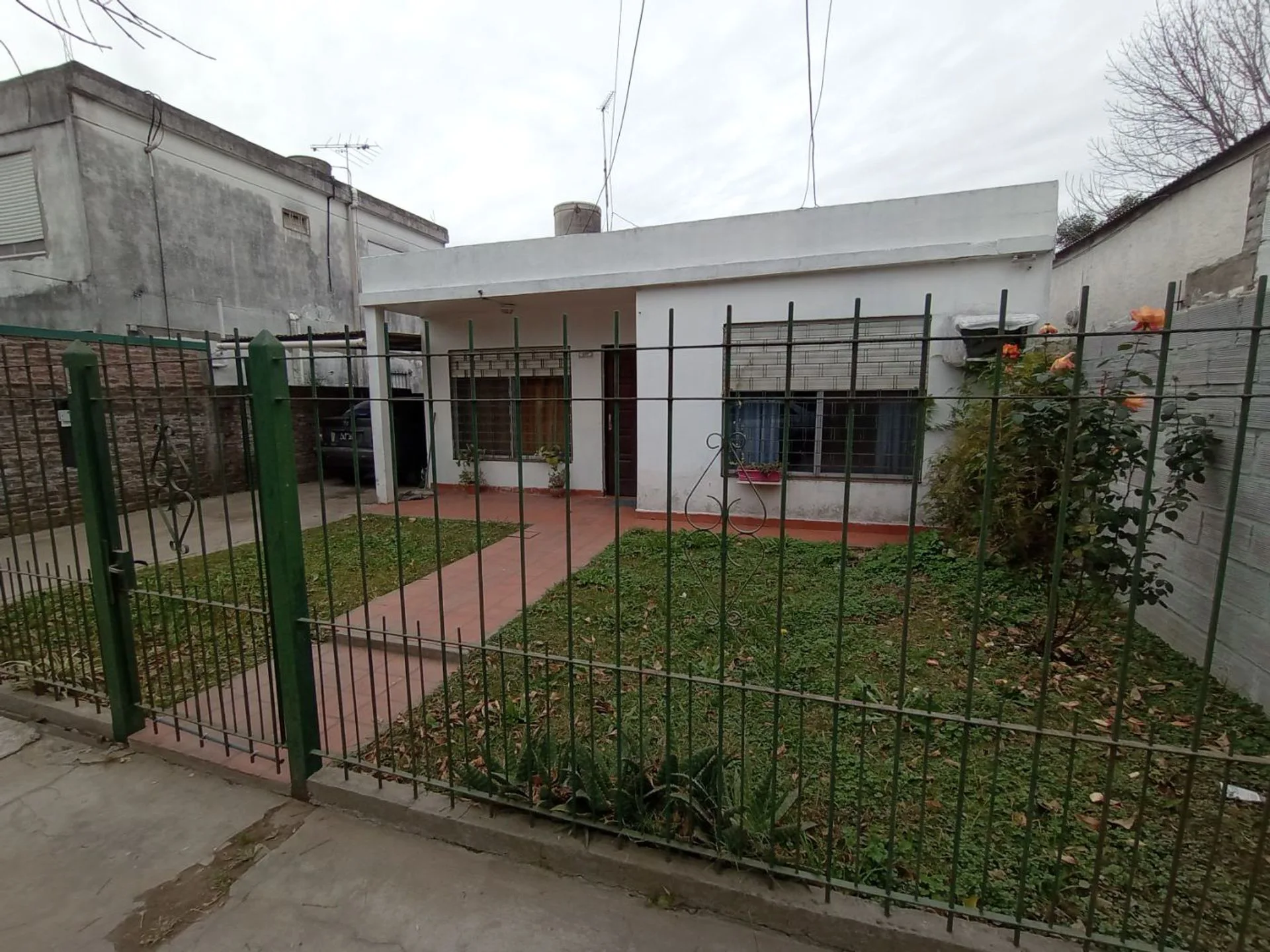 VENTA CASA 2 DORM JARDIN COCH GARIN BARRIO CABOT foto 4