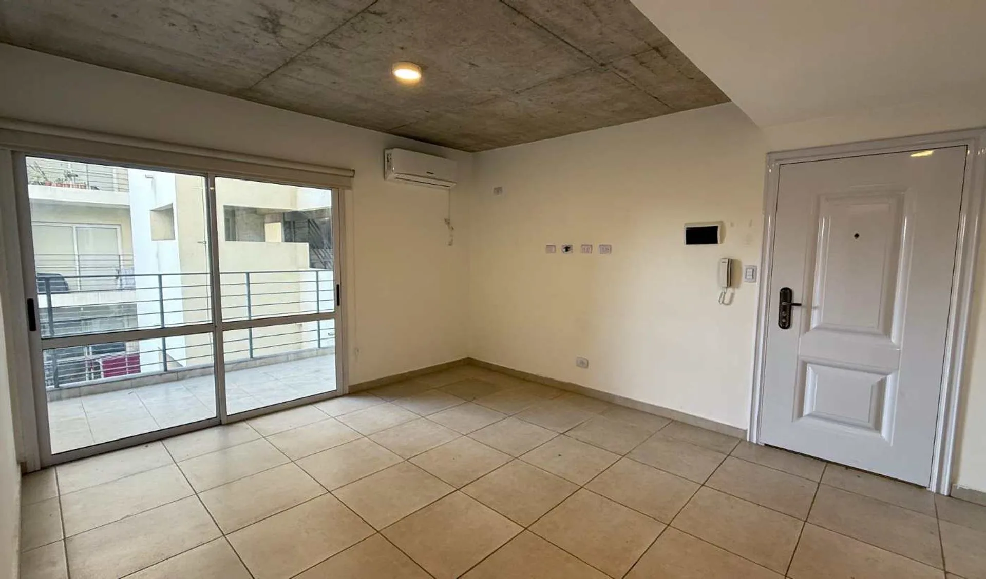 Venta Depto 2 Amb Balcón Apto Credito foto 3