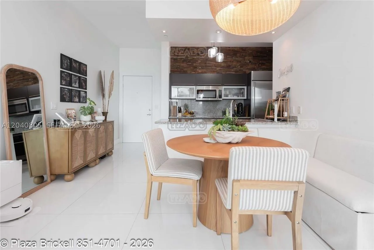 950 Brickell Bay Dr #4701 900 foto 3