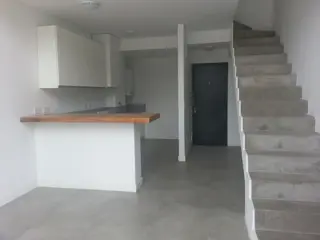 Alquilo Departamento tipo duplex Bosque Alto Pilar foto 4