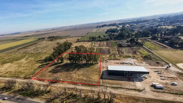 Se vende lote de 3.360 m2 s/Ruta Nac. 33, VT.