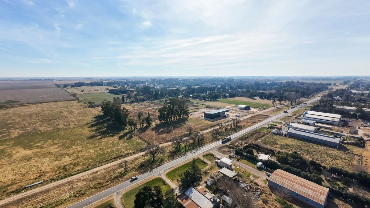 Se vende lote de 3.360 m2 s/Ruta Nac. 33, VT. foto 4