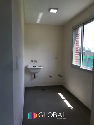 Casa a estrenar en uno de los countrys mas buscados de la Av. Constitución foto 1