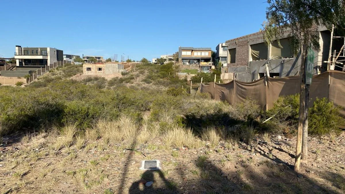 VENTA LOTE B° AGUARIBAY foto 2