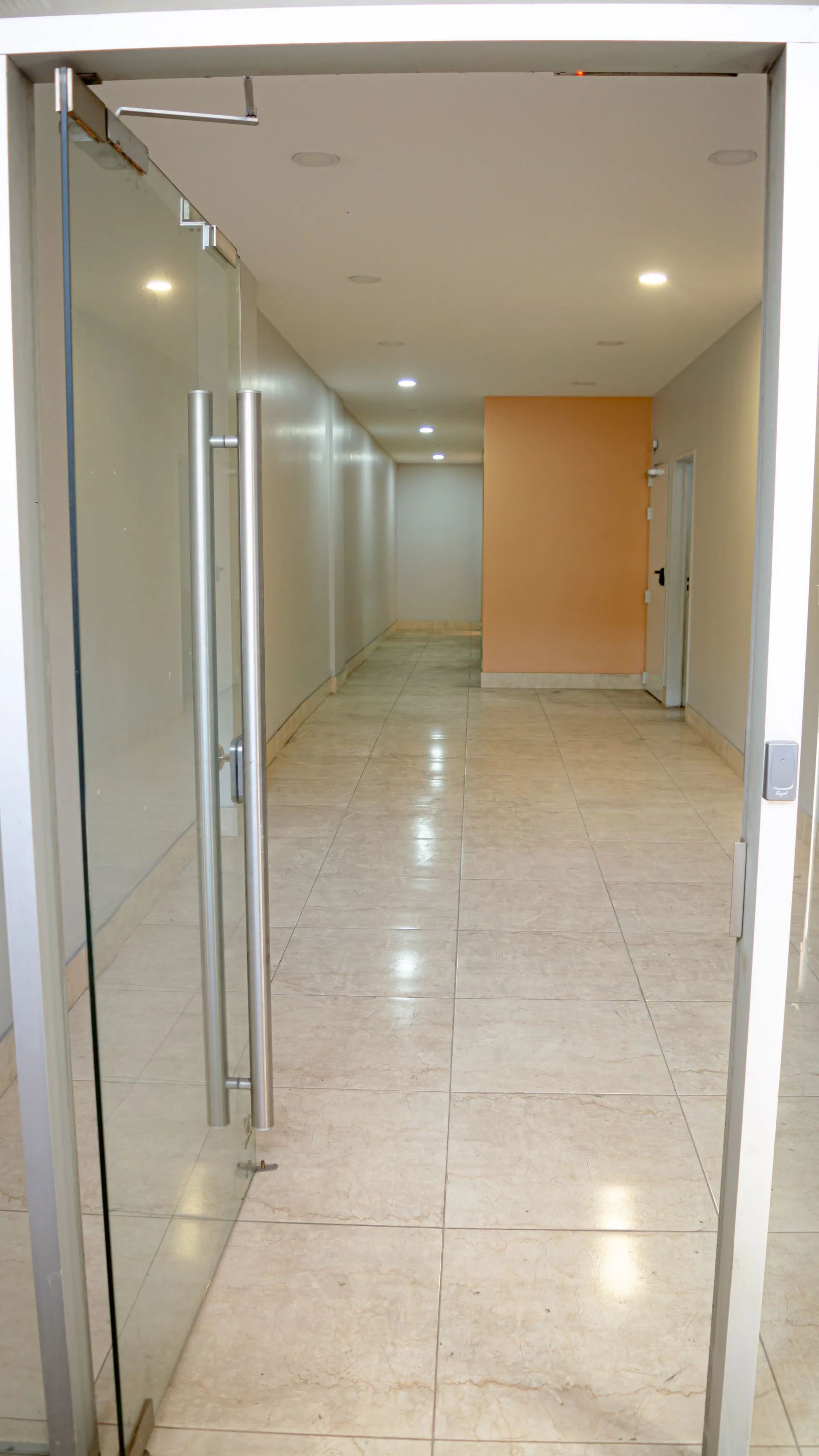 Venta Semipiso, 4 ambientes en Flores, con balcón foto 2
