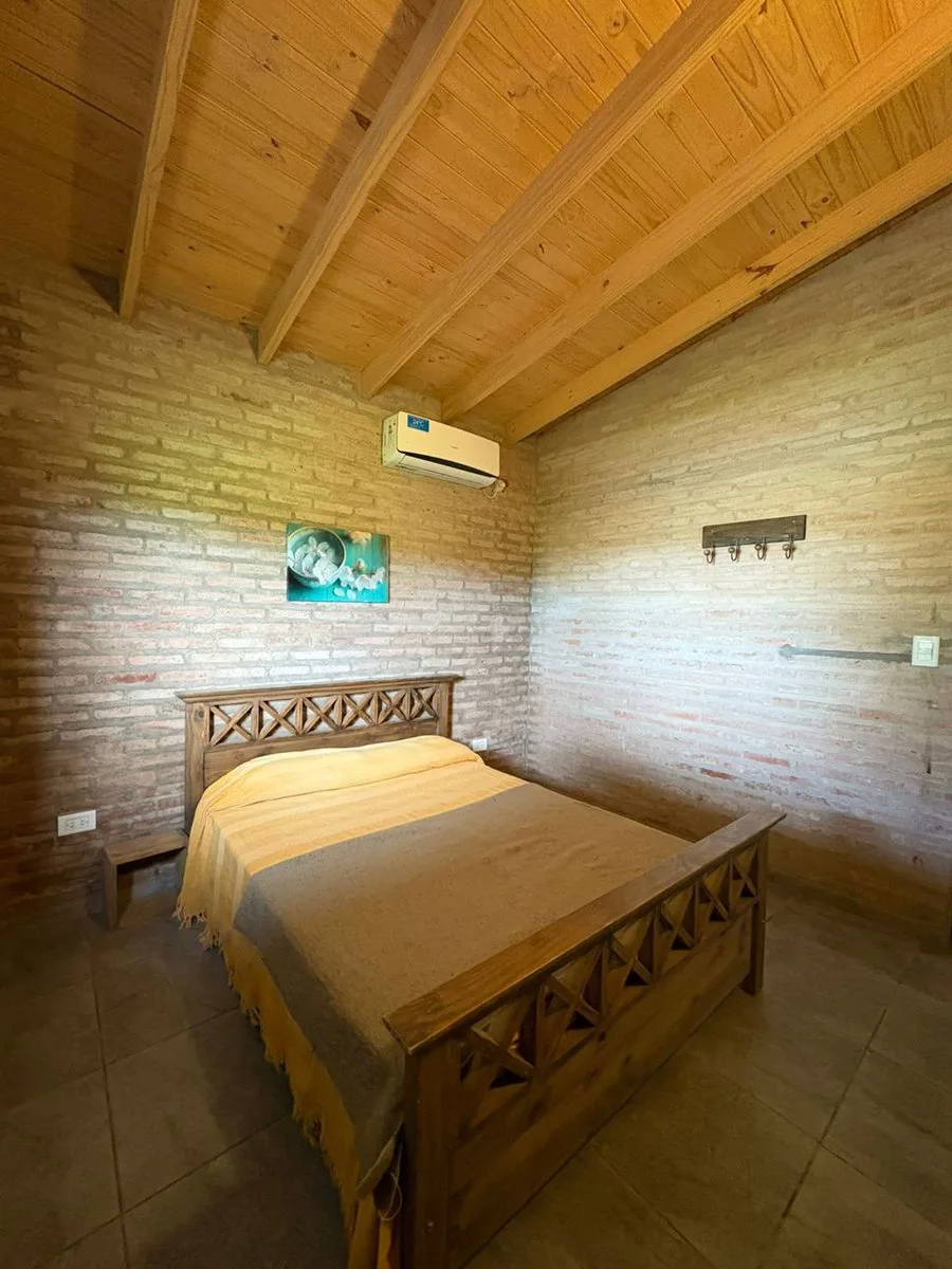 CASA EN VENTA 2 AMBIENTES LOBOS foto 5