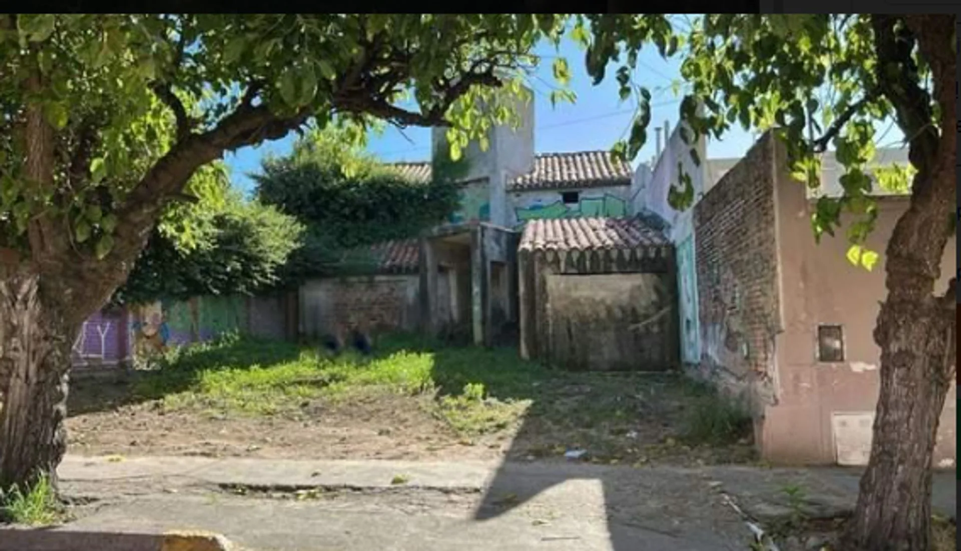 VENTA GRAN TERRENO B  ALTO ALBERDI APTO DESARROLLO foto 4