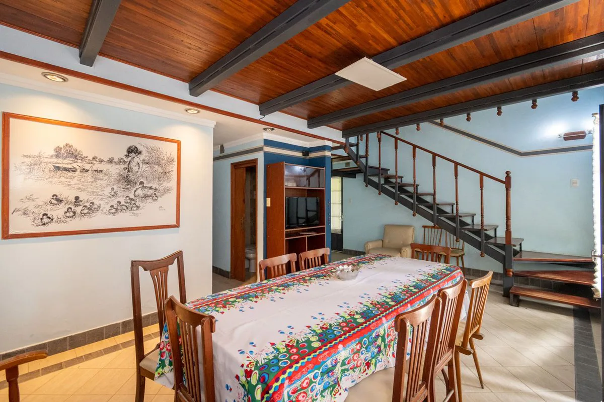 VENTA CASA 4 DORMITORIOS PILETA QUINCHO LAS PALTAS foto 5