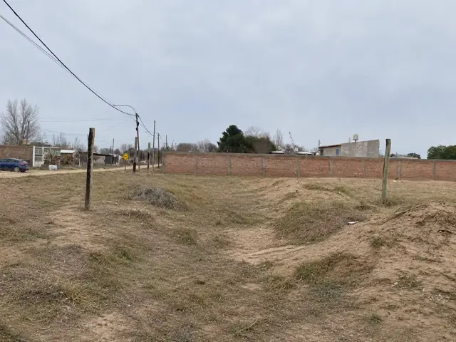LOTE EN ESQUINA SENILLOSA