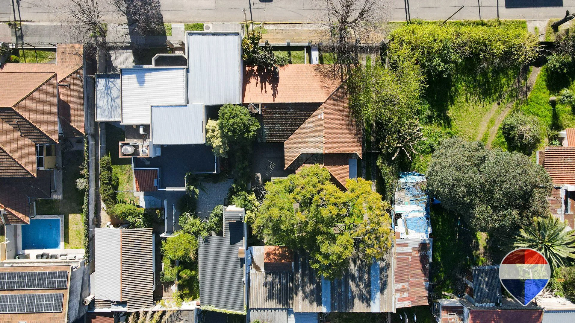 VENTA CASA DOBLE FRENTE + MULTIESPACIO-TEMPERLEY foto 2