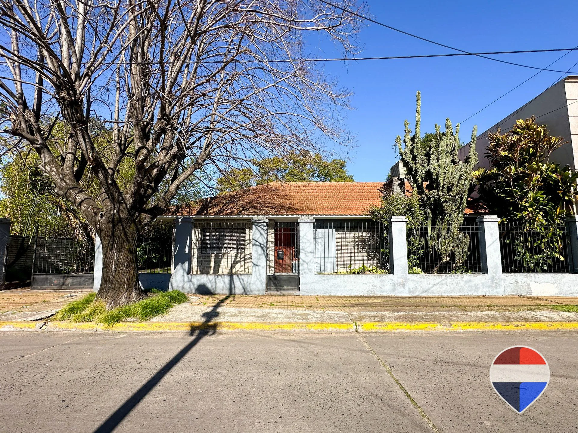VENTA CASA DOBLE FRENTE + MULTIESPACIO-TEMPERLEY foto 5