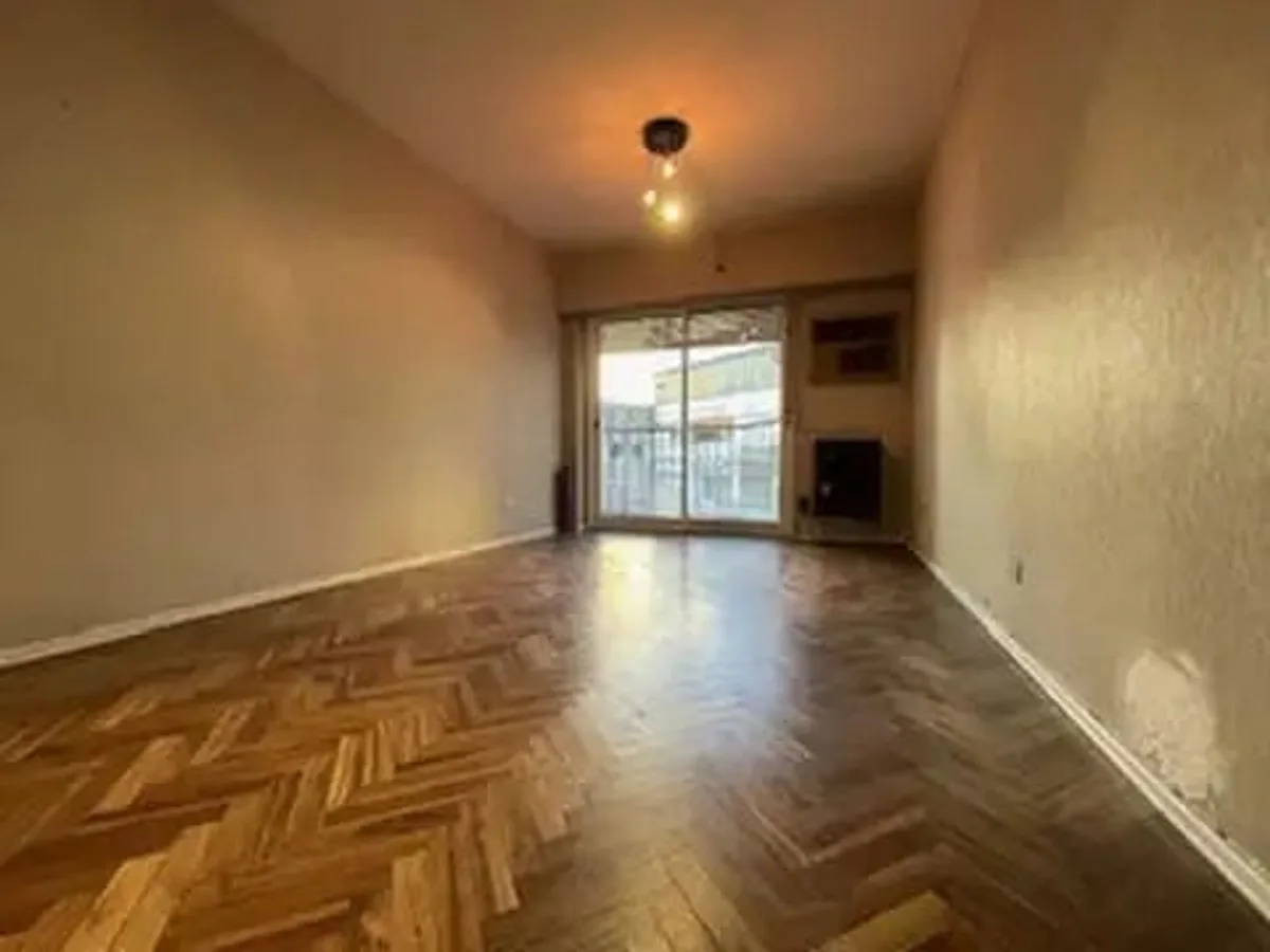 VENTA DEPARTAMENTO 3 AMB C/FRENTE  VILLA LURO foto 2