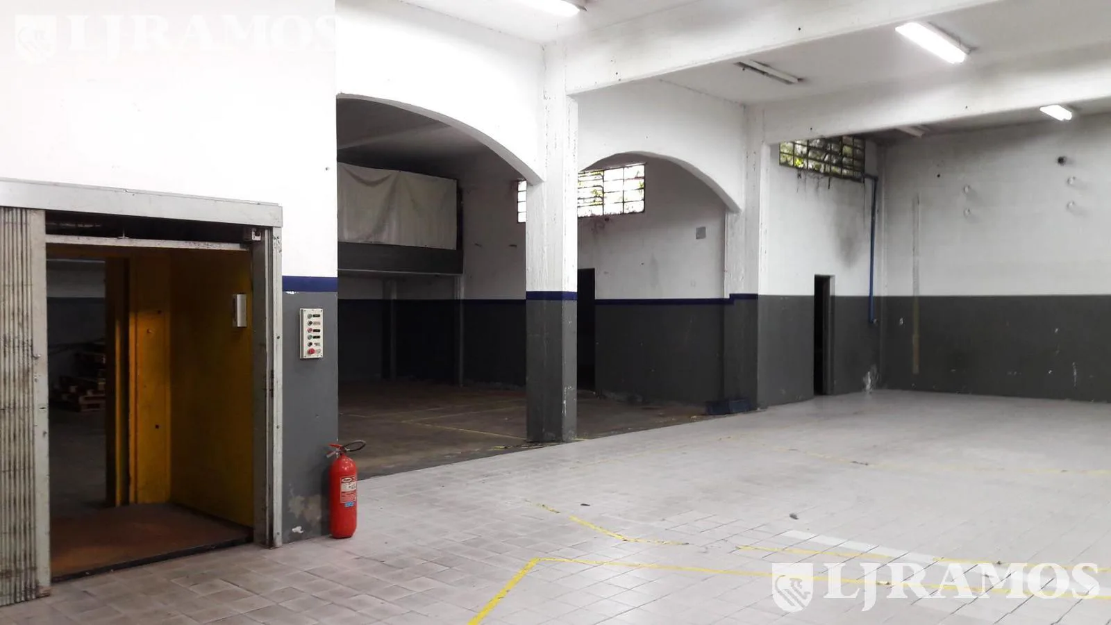 Depósito en  Venta en Villa Ballester foto 4