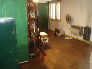 Burzaco: departamento amplio, tipo casa con patio y terraza foto 5