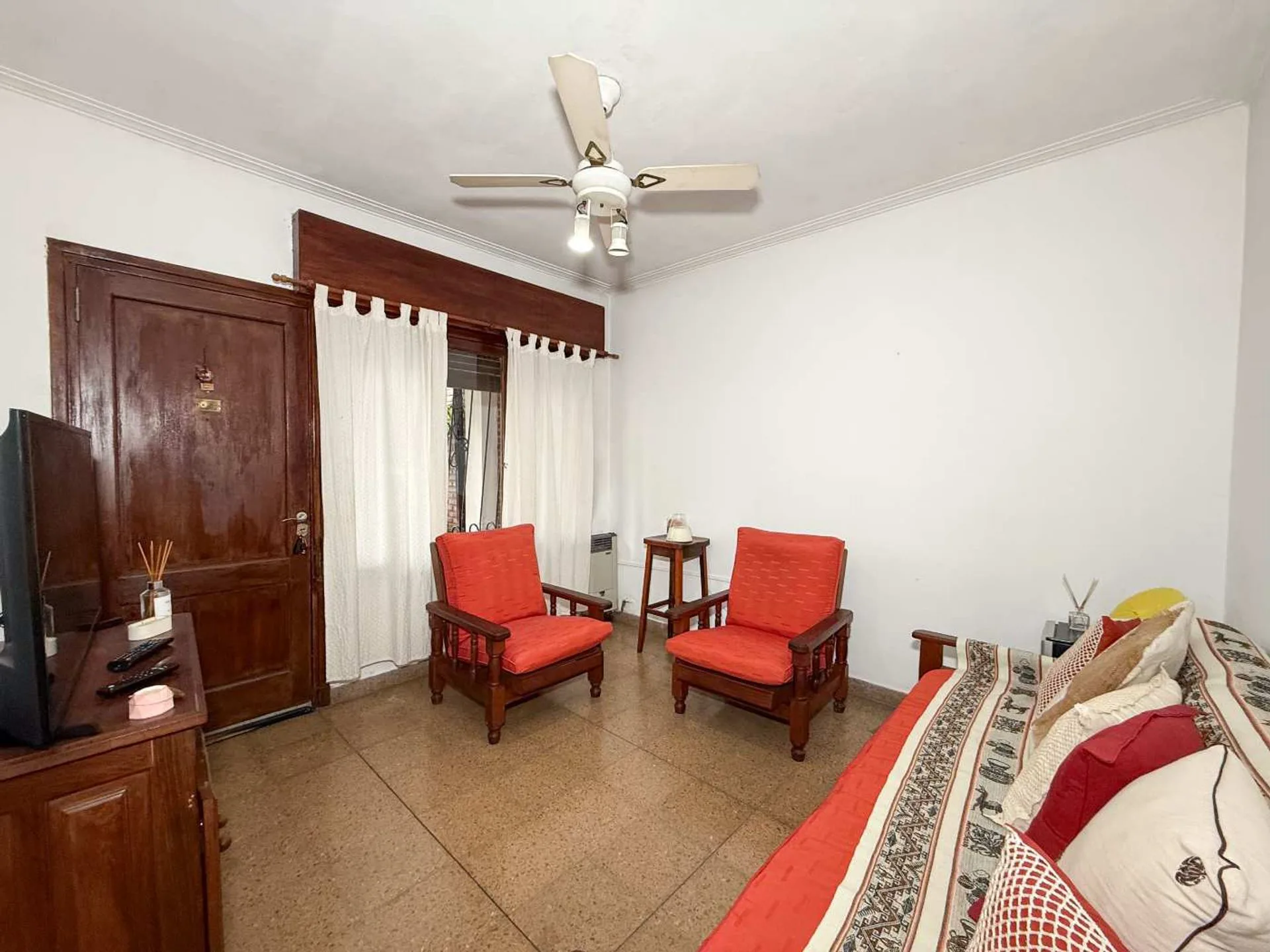 Casa de 2 dormitorios en venta en City Bell foto 4