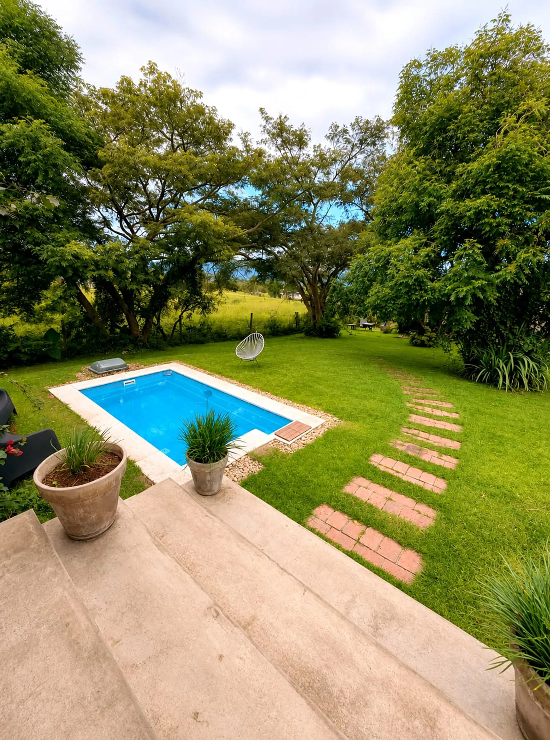 Venta casa con pileta y quincho La Caldera foto 2