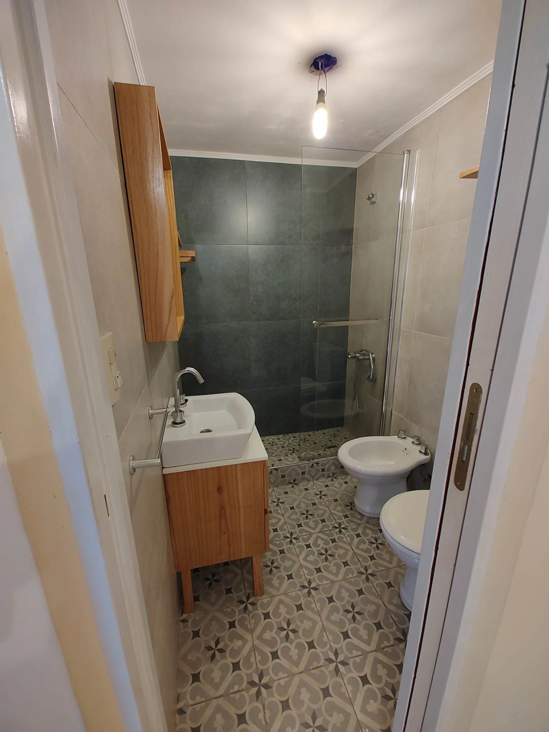 ALQUILER DEPARTAMENTO 2 AMBIENTES SANTOS LUGARES! foto 4