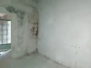 Alquiler de depósito en pleno centro de Adrogué foto 4