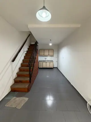 Alquiler duplex Villa Luzuriaga foto 4