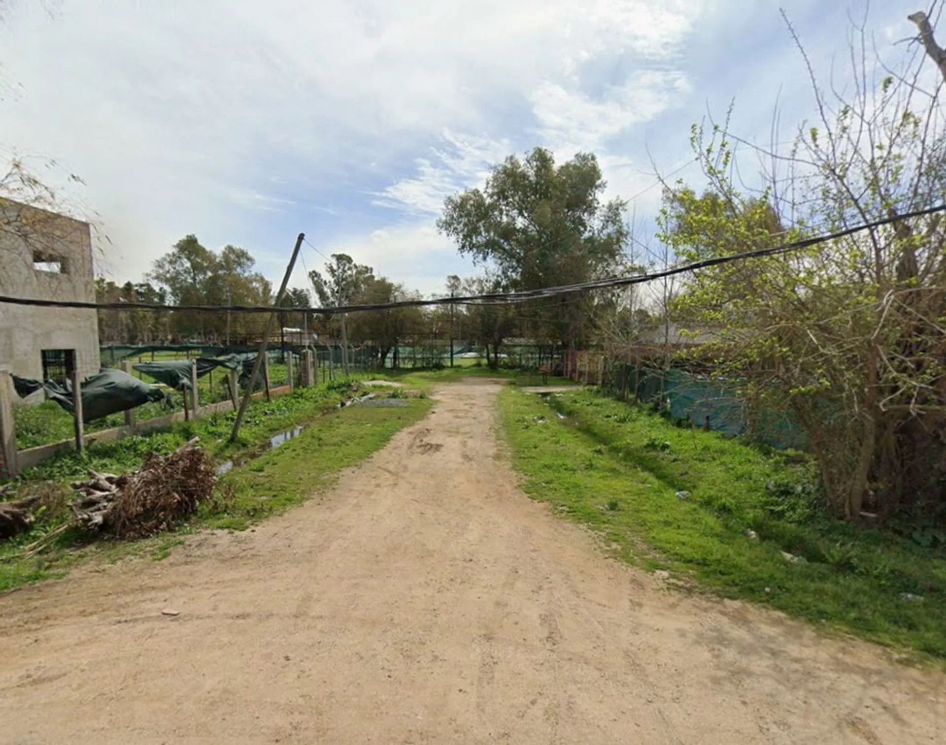 VENTA LOTE de 700 MTS2 EN  EZEIZA TRISTAN SUAREZ foto 4